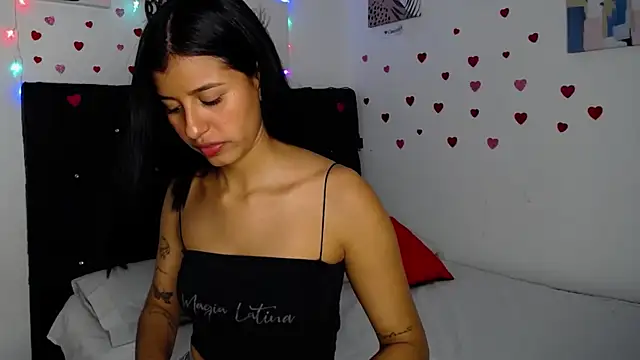 Snapshot of floweer_ chatting on 21, 2, 2025 floweer online show from 21, 2, 2025