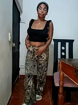 Snapshot of Melanie_candy_ chatting on 11, 3, 2025 Melanie candy online show from 11, 3, 2025