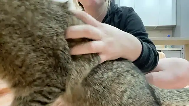 Snapshot of Embersweetbunny chatting on 2, 10, 2025 Embersweetbunny online show from 2, 10, 2025