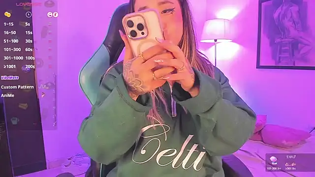 pink quarz online show from 30, 10, 2025