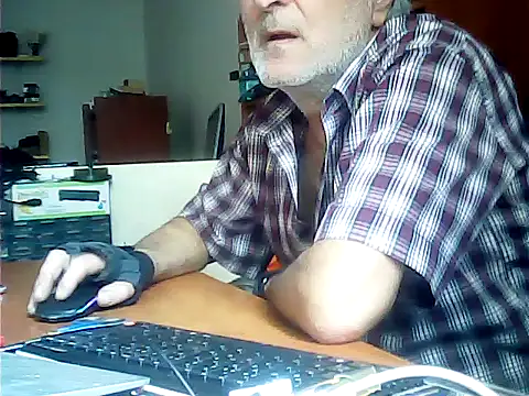 Snapshot of zormen355 chatting on 4, 6, 2026 zormen355 online show from 4, 6, 2026