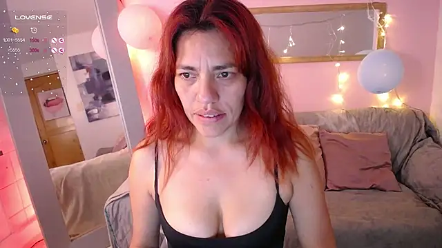 lia huan online show from 17, 12, 2024