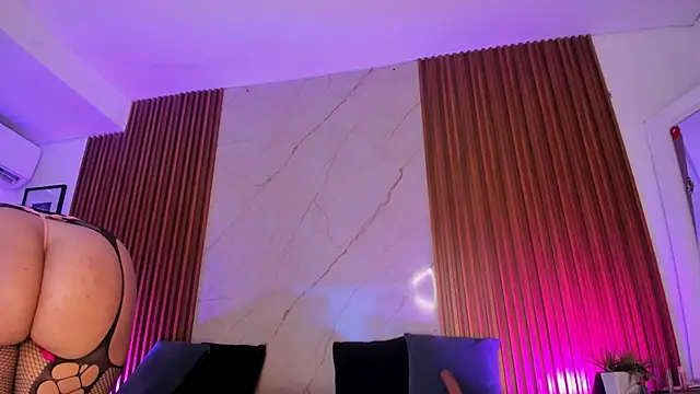 Emiilycollins online show from 17, 2, 2025