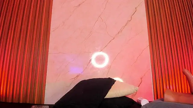 Emiilycollins online show from 13, 3, 2025