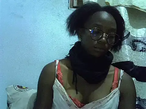 Snapshot of ElianeHot chatting on 22, 1, 2025 ElianeHot online show from 22, 1, 2025
