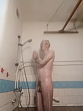 Julien emperor online show from 31, 12, 2024