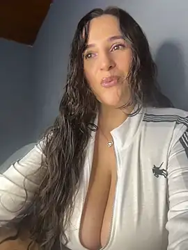 Taylortits online show from 5, 8, 2026
