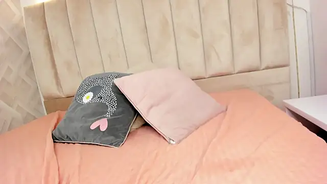 Snapshot of Anniie_Queen chatting on 26, 2, 2026 Anniie Queen online show from 26, 2, 2026