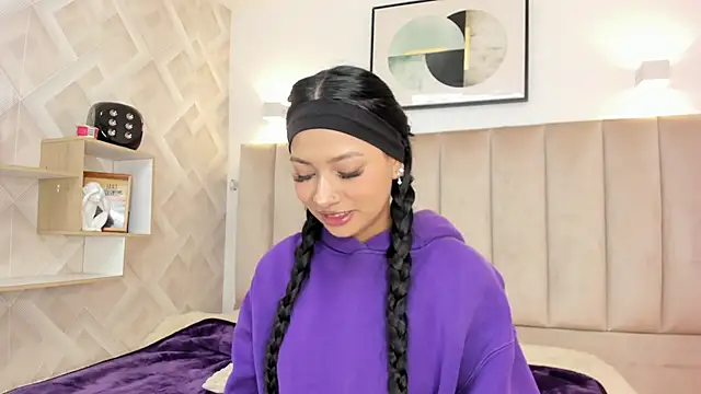 Anniie Queen online show from 15, 5, 2026