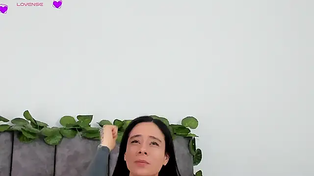 VeronicaTonu online show from 18, 12, 2024