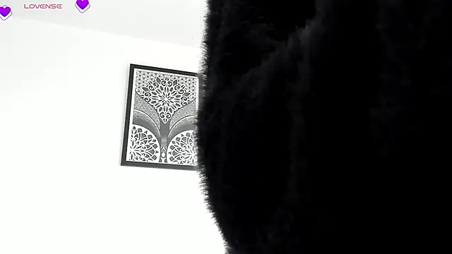 VeronicaTonu online show from 3, 10, 2025