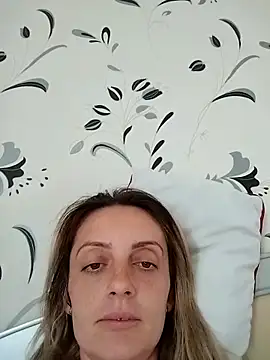 Snapshot of SophyGirl chatting on 15, 4, 2026 SophyGirl online show from 15, 4, 2026