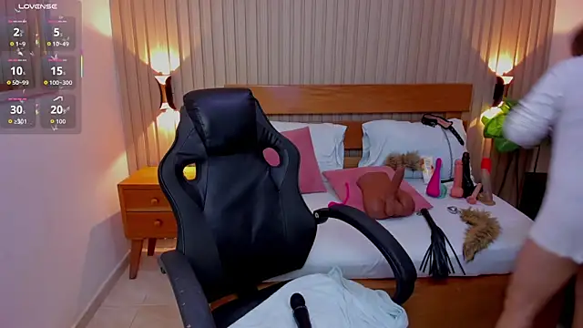 luciana ballesteros  online show from 11, 2, 2026