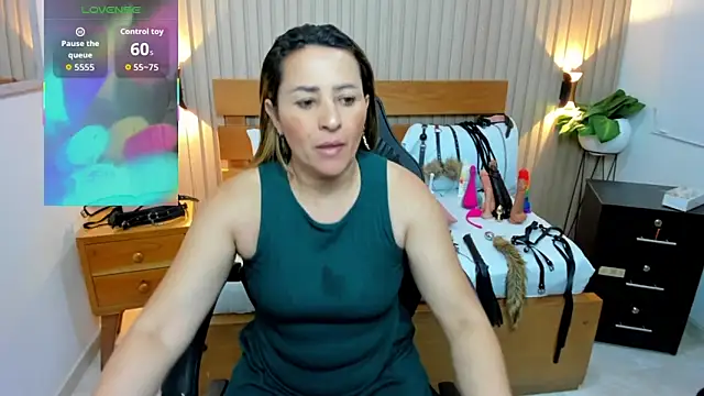 luciana ballesteros  online show from 30, 3, 2026