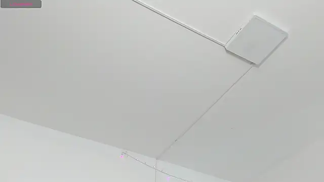 Snapshot of FaloonRoussel chatting on 4, 3, 2026 FaloonRoussel online show from 4, 3, 2026