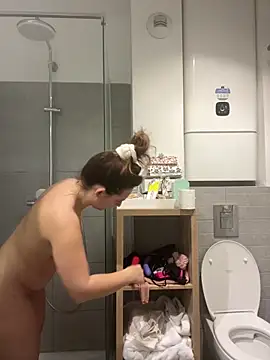 lyajoliee online show from 10, 2, 2026