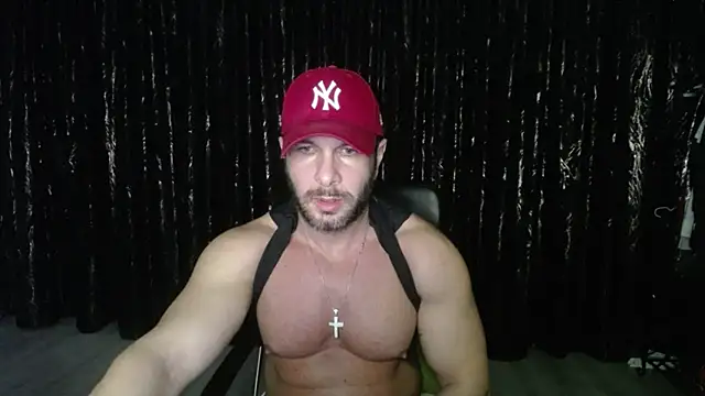 Snapshot of HotterLrgDom chatting on 23, 1, 2025 HotterLrgDom online show from 23, 1, 2025