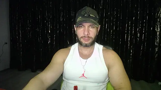 Snapshot of HotterLrgDom chatting on 30, 1, 2025 HotterLrgDom online show from 30, 1, 2025