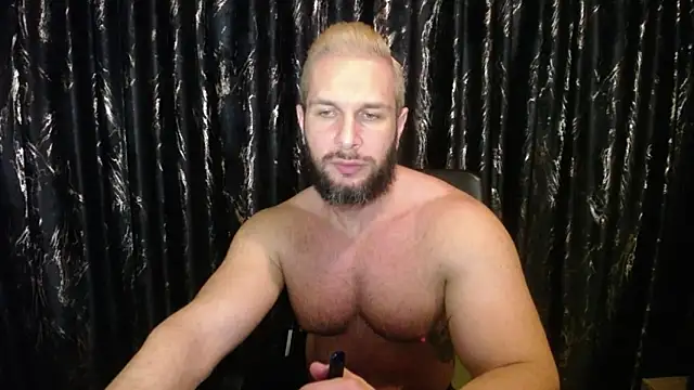 Snapshot of HotterLrgDom chatting on 20, 2, 2025 HotterLrgDom online show from 20, 2, 2025