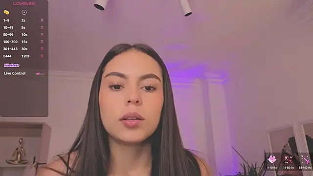 Snapshot of Aleejaa__ chatting on 24, 9, 2025 Aleejaa   online show from 24, 9, 2025