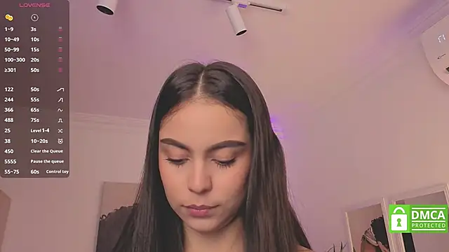 Snapshot of Aleejaa__ chatting on 6, 10, 2025 Aleejaa   online show from 6, 10, 2025