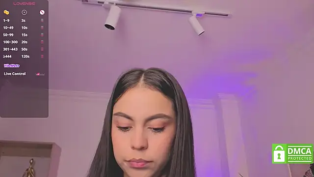 Snapshot of Aleejaa__ chatting on 21, 10, 2025 Aleejaa   online show from 21, 10, 2025