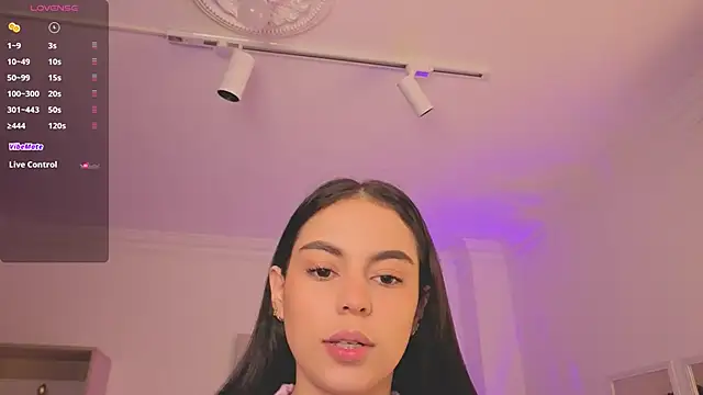 Snapshot of Aleejaa__ chatting on 23, 10, 2025 Aleejaa   online show from 23, 10, 2025