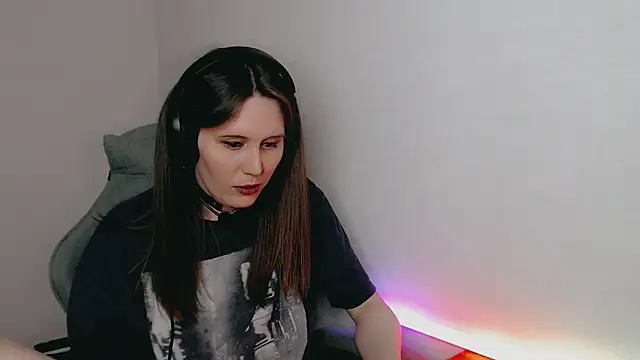 tracy cooper online show from 6, 1, 2025