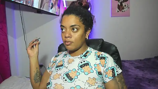 Snapshot of ladyrd1 chatting on 10, 1, 2026 ladyrd1 online show from 10, 1, 2026