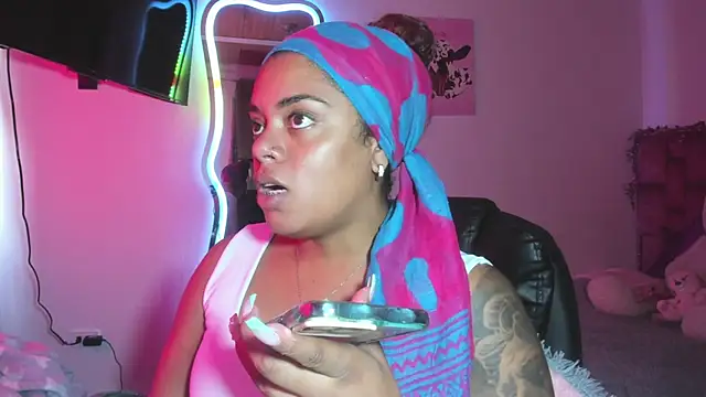 Snapshot of ladyrd1 chatting on 12, 1, 2026 ladyrd1 online show from 12, 1, 2026