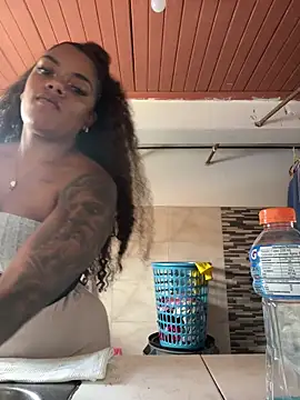 Snapshot of ladyrd1 chatting on 18, 1, 2026 ladyrd1 online show from 18, 1, 2026