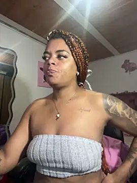 Snapshot of ladyrd1 chatting on 1, 2, 2026 ladyrd1 online show from 1, 2, 2026