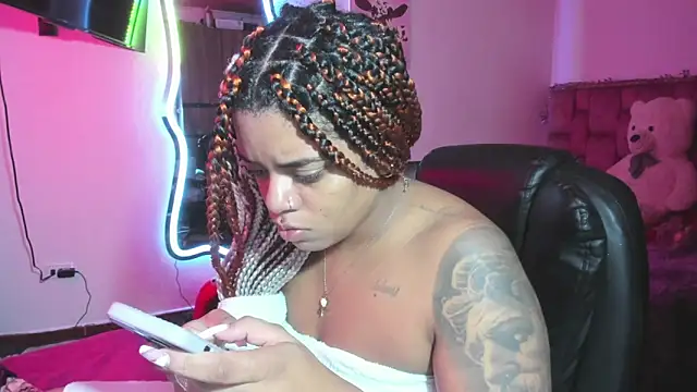 Snapshot of ladyrd1 chatting on 10, 2, 2026 ladyrd1 online show from 10, 2, 2026