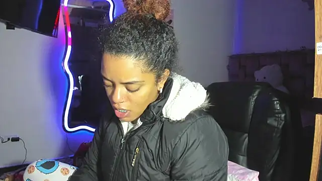 Snapshot of ladyrd1 chatting on 21, 2, 2026 ladyrd1 online show from 21, 2, 2026