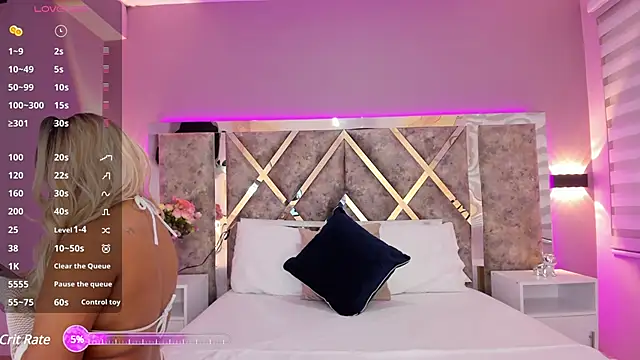 Snapshot of MarianaGarciaa__ chatting on 14, 1, 2025 MarianaGarciaa online show from 14, 1, 2025