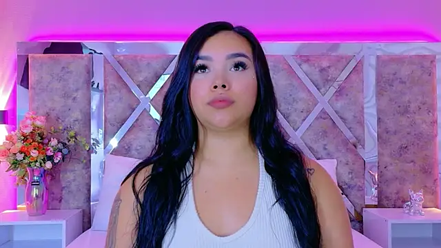 Snapshot of MarianaGarciaa__ chatting on 7, 10, 2025 MarianaGarciaa online show from 7, 10, 2025