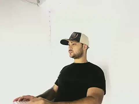 Sebas-hott online show from 5, 10, 2025