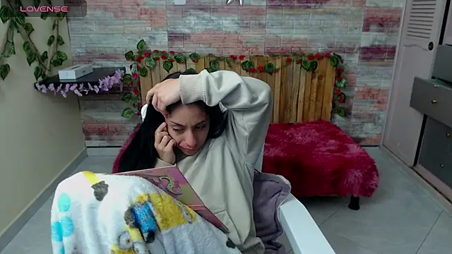 Snapshot of Lucy_joi chatting on 14, 12, 2024 Lucy joi online show from 14, 12, 2024