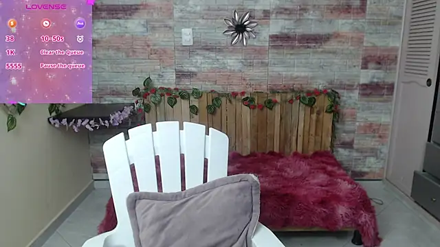 Snapshot of Lucy_joi chatting on 24, 12, 2024 Lucy joi online show from 24, 12, 2024