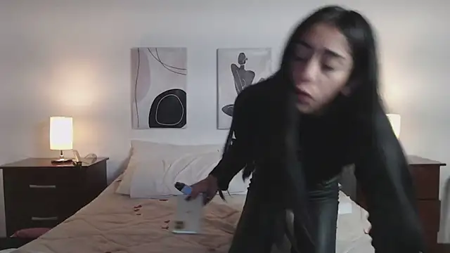 Snapshot of Lucy_joi chatting on 13, 2, 2025 Lucy joi online show from 13, 2, 2025