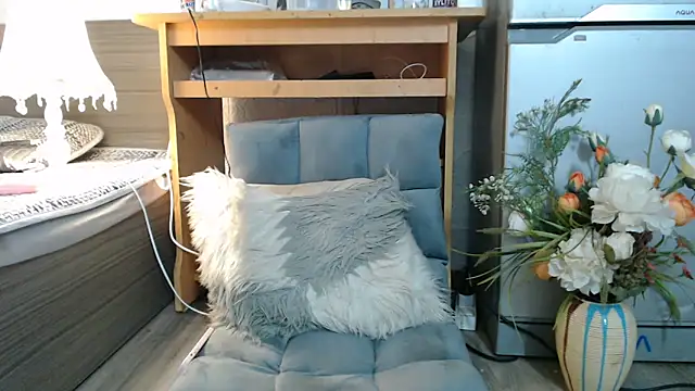 Snapshot of yang_hiii chatting on 14, 3, 2025 yang hiii online show from 14, 3, 2025