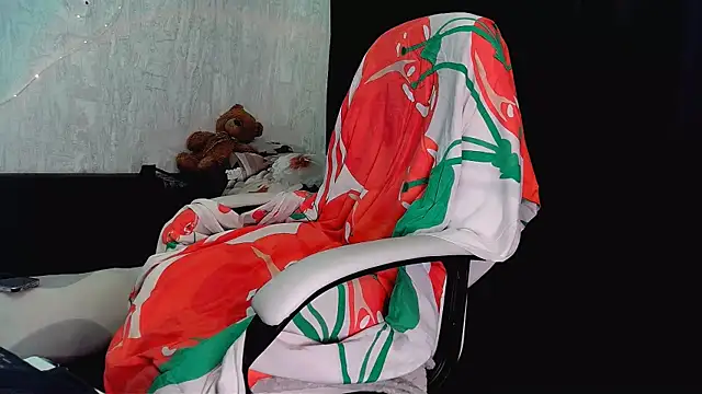 Teasing Molly online show from 26, 9, 2025