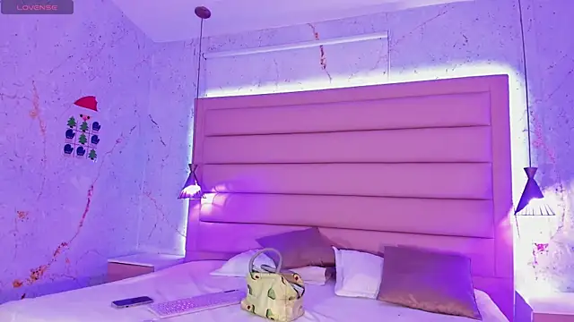 sabrinamilani online show from 22, 1, 2025