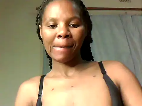 Snapshot of MAZINGDIVA1994 chatting on 8, 9, 2025 MAZINGDIVA1994 online show from 8, 9, 2025