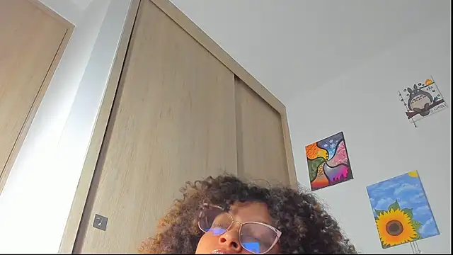 Snapshot of Ada_gales_ chatting on 25, 9, 2025 Ada gales online show from 25, 9, 2025