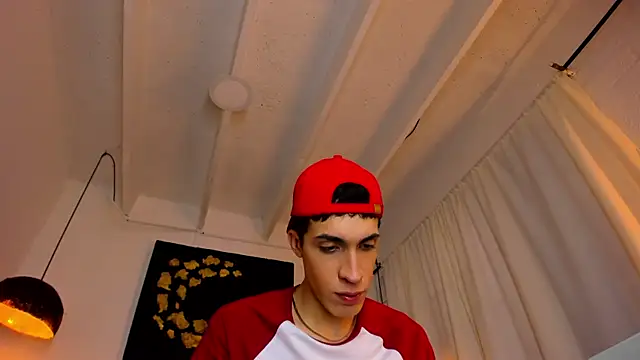 Snapshot of Angel_Snowhotxxx chatting on 6, 12, 2024 Angel Snowhotxxx online show from 6, 12, 2024