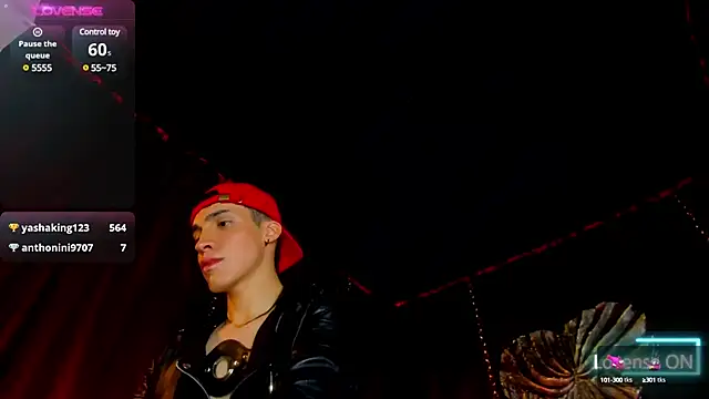 Snapshot of Angel_Snowhotxxx chatting on 8, 1, 2025 Angel Snowhotxxx online show from 8, 1, 2025