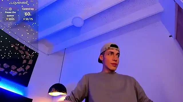 Snapshot of Angel_Snowhotxxx chatting on 2, 2, 2025 Angel Snowhotxxx online show from 2, 2, 2025