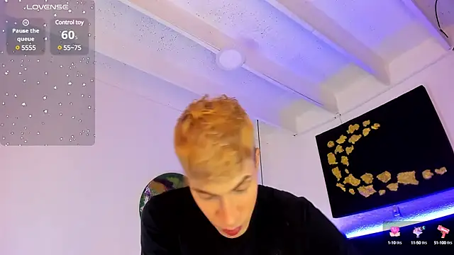 Snapshot of Angel_Snowhotxxx chatting on 26, 2, 2025 Angel Snowhotxxx online show from 26, 2, 2025