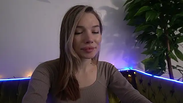 Snapshot of IceDanielles chatting on 10, 2, 2025 IceDanielles online show from 10, 2, 2025